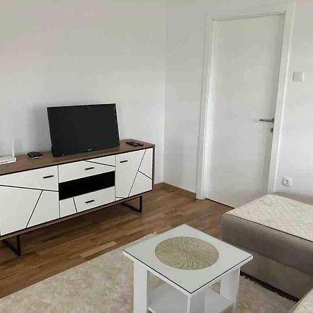 Apartman Vrbas 1 + Podzemna Garaza Баня Лука Екстериор снимка