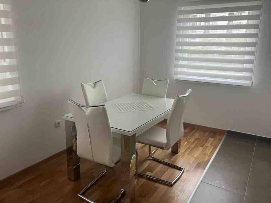 Apartman Vrbas 1 + Podzemna Garaza Баня Лука Екстериор снимка