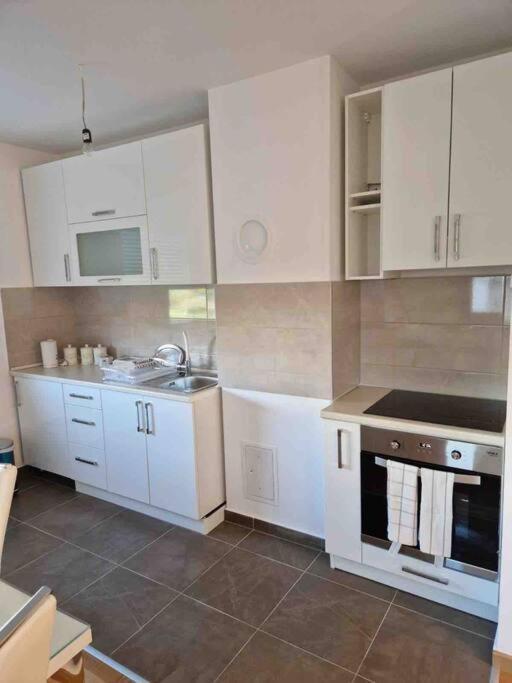 Apartman Vrbas 1 + Podzemna Garaza Баня Лука Екстериор снимка